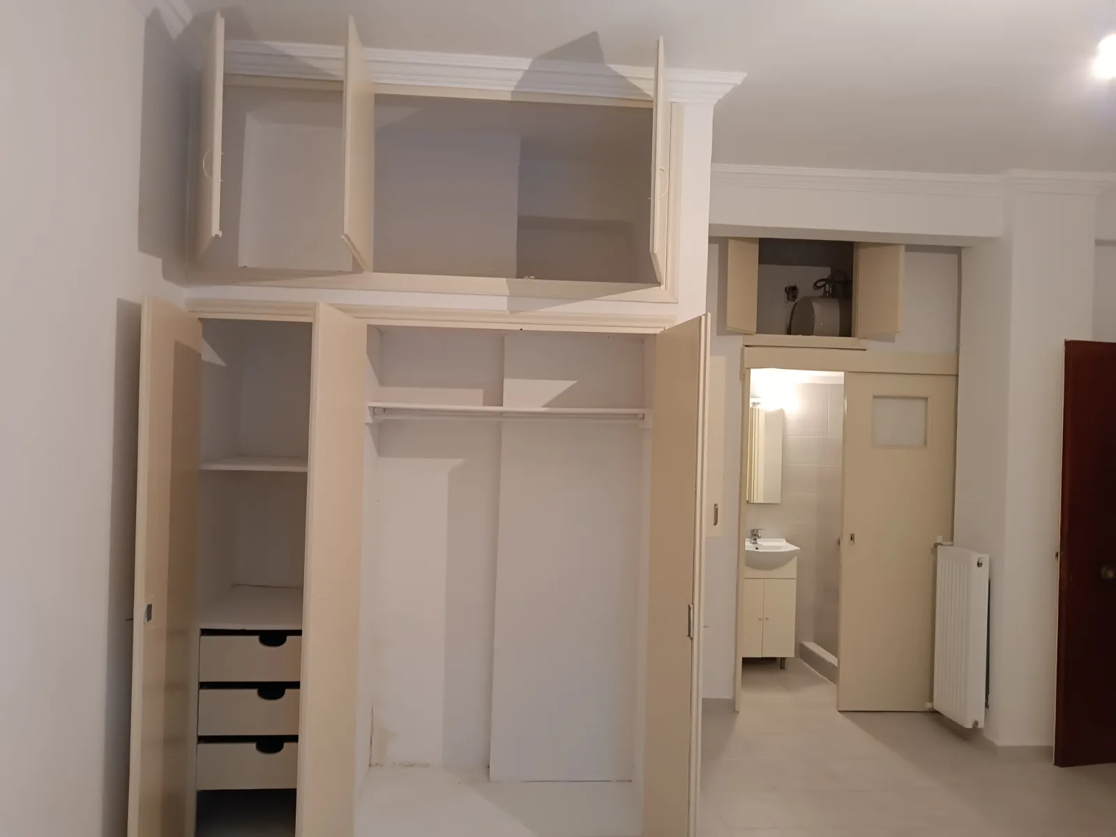 Γκαρσονιέρα 30 τμ πλήρως ανακαινισμένη, φωτεινή, κατάλληλη για φοιτητές 2
