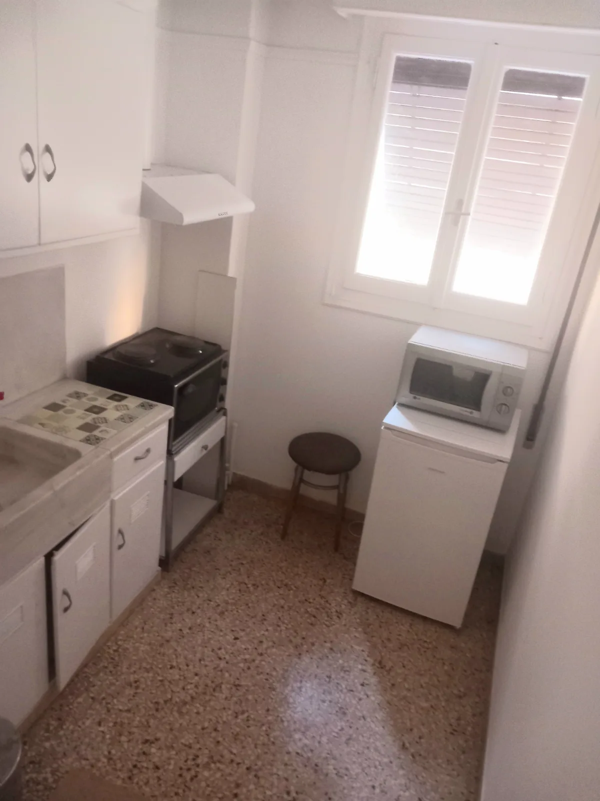 Πασαλιμάνι. Studio γκαρσονιέρα 29τ.μ 4